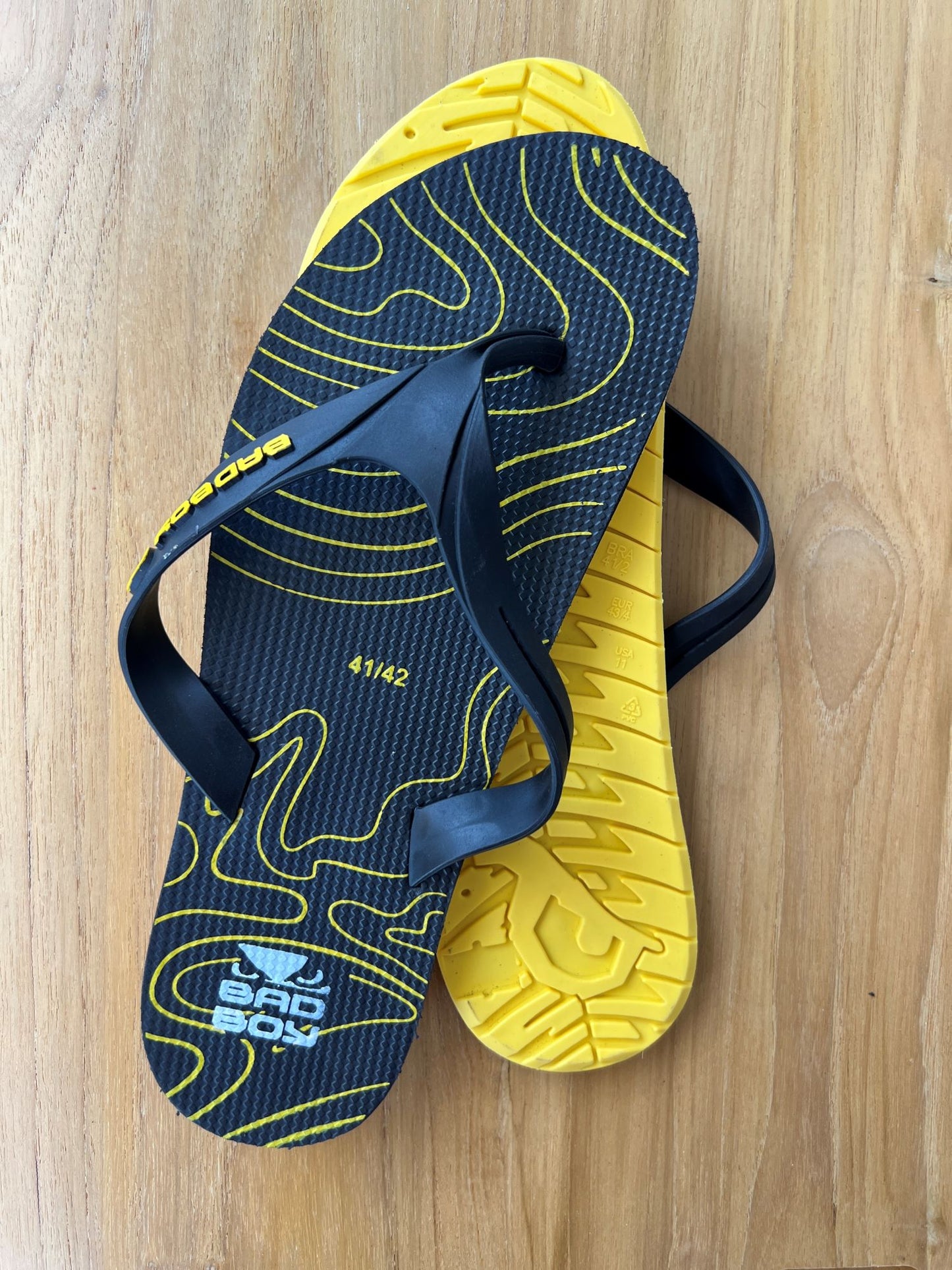 Chinelo Bad Boy Topography