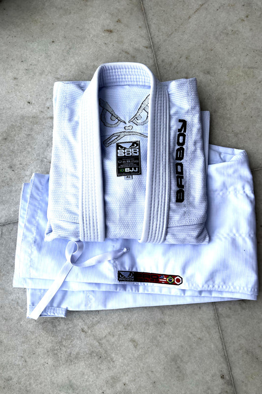 Kimono Bad Boy Pro Series Branco