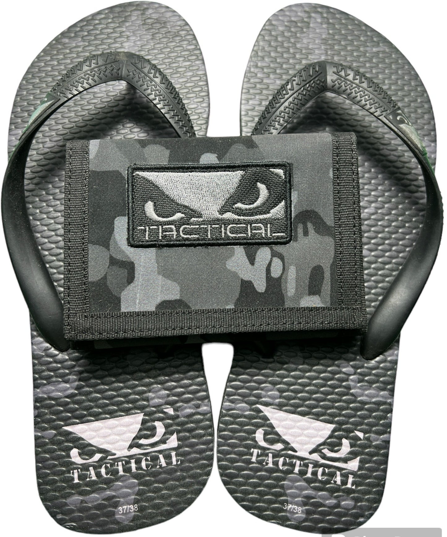Kit Chinelo e Carteira Tactical Alpha Camo Black