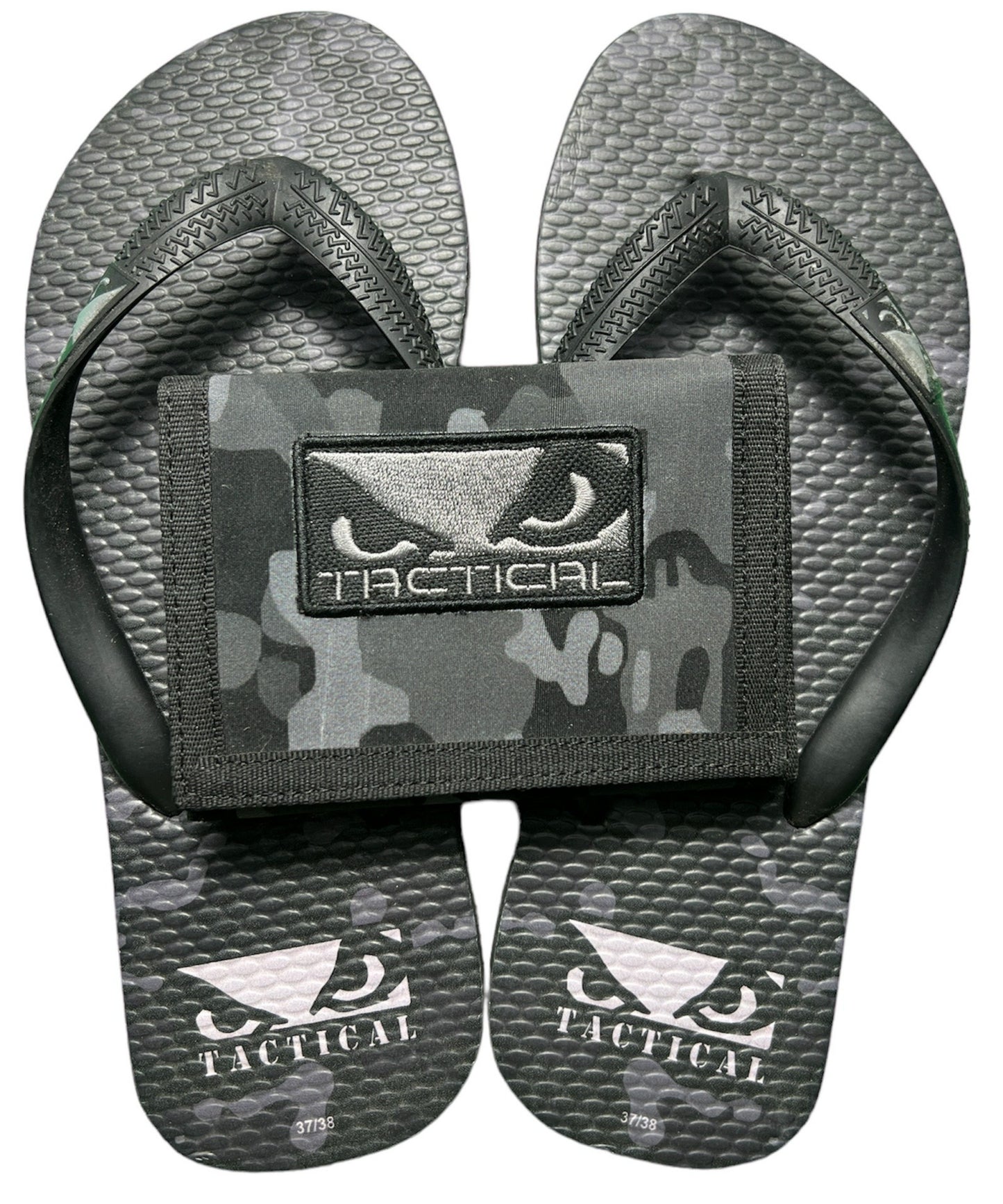 Kit Chinelo e Carteira Tactical Alpha Camo Black