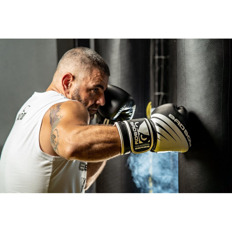 Luva de Boxe/ Muay Thai Bad Boy Premium