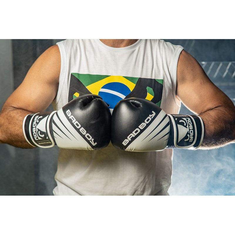 Luva de Boxe/ Muay Thai Bad Boy Premium