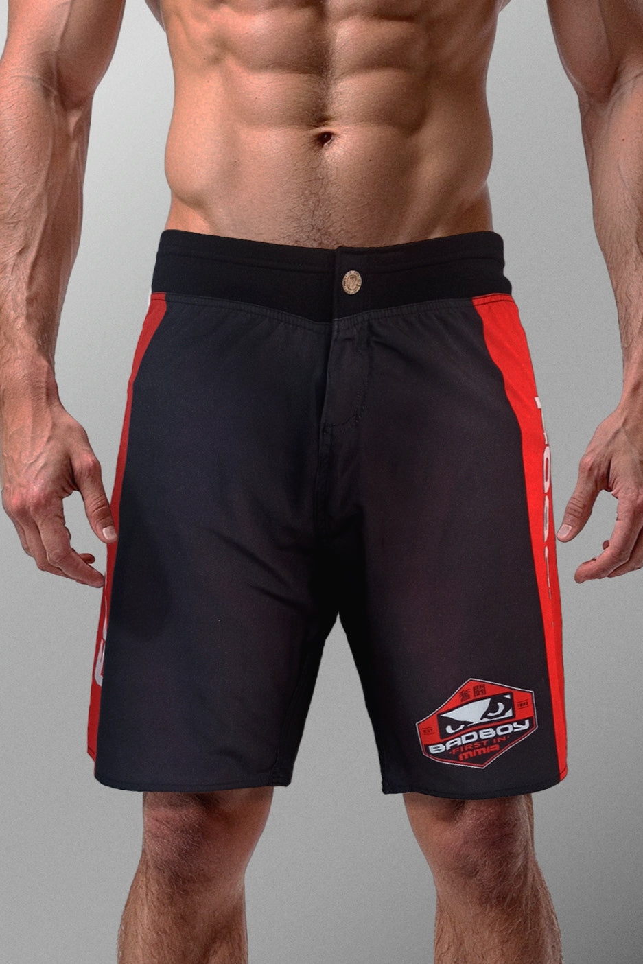 BermudaHybridBadBoyFirstinMMA_