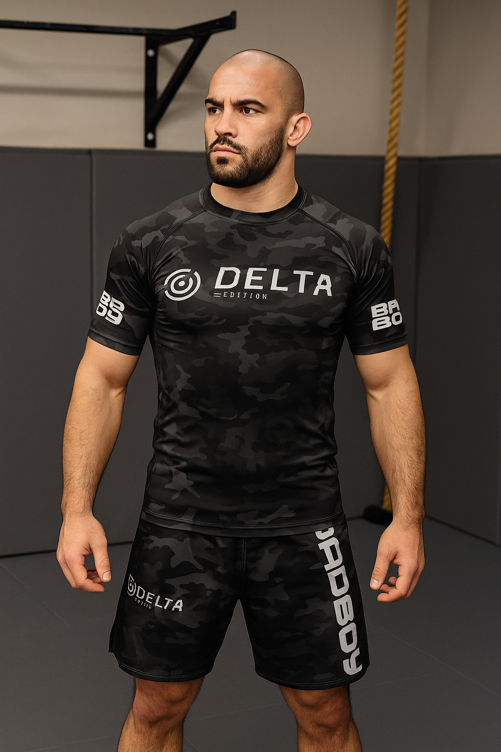 RashGuard No-Gi Combate Tático – BADBOY Delta Edition