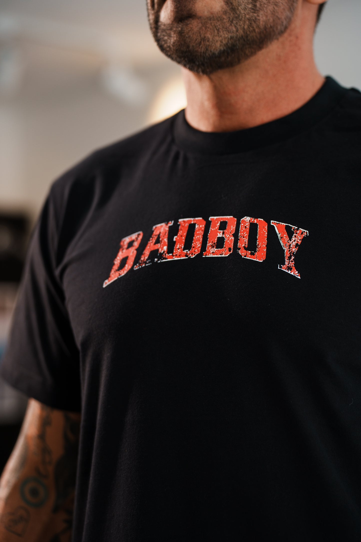Camiseta Bad Boy Gloves