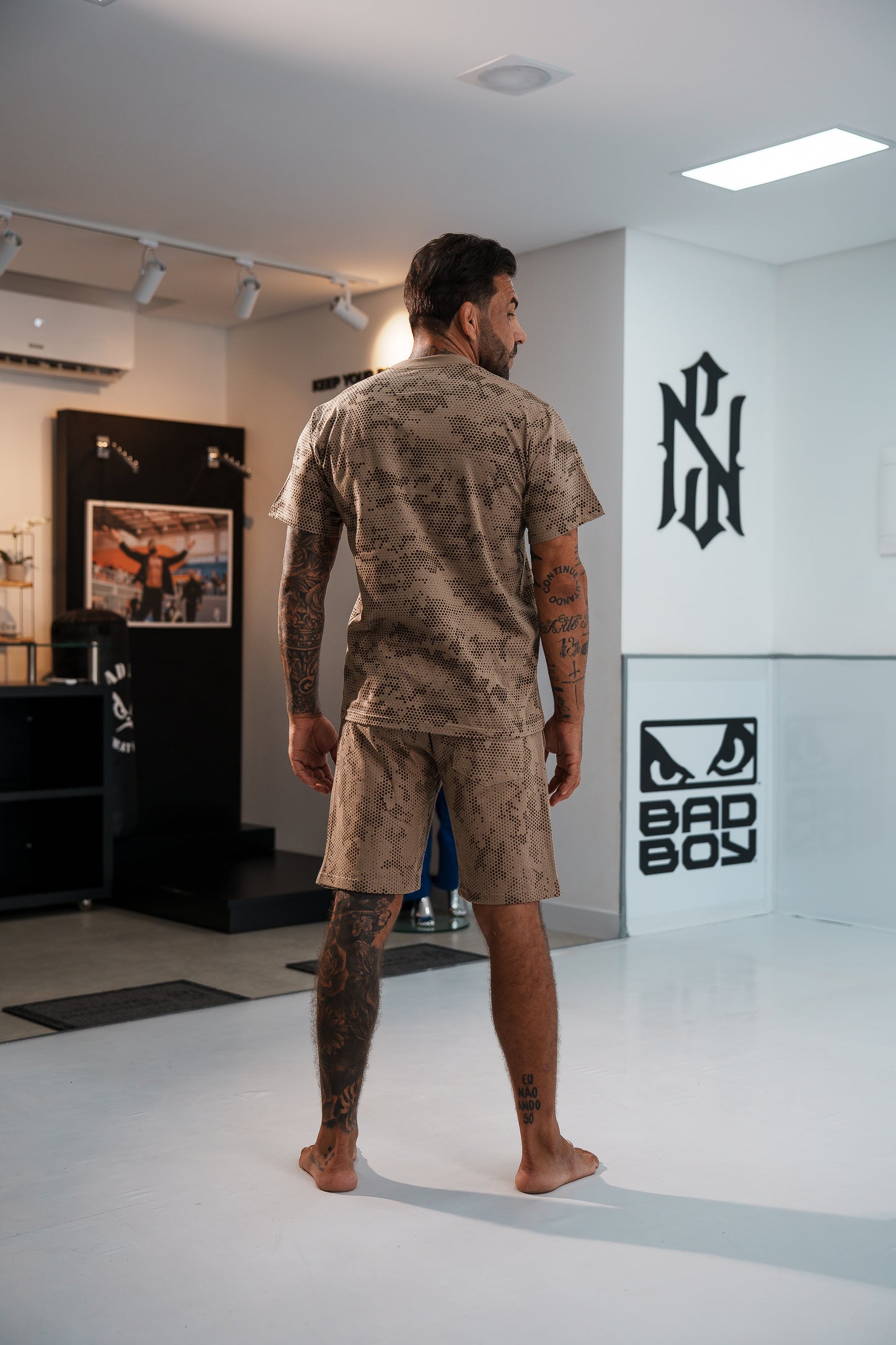 Conjunto Bad Boy Tactical Camo Cor Fóssil
