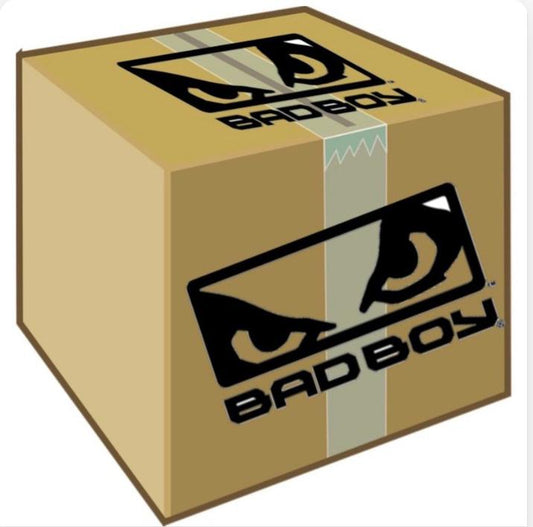 Box Misterioso Bad Boy uma Regata e uma Camiseta, de Brinde um Energético