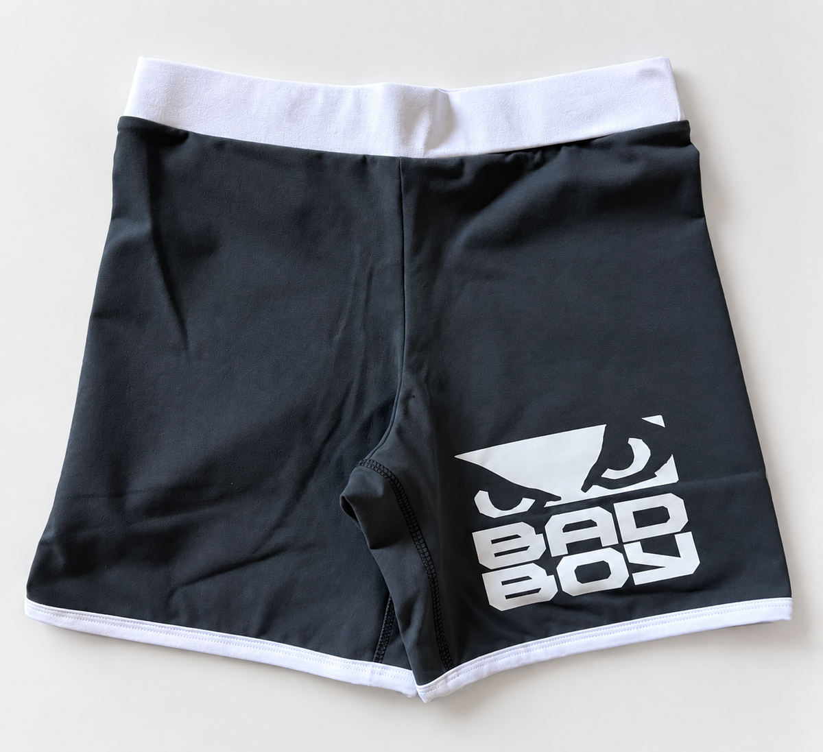 Vale Tudo Shorts Edição Limitada Kilauea