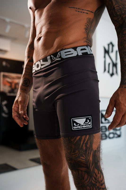 Edição limitada UNDER GI BADBOY  IRON – Performance  que nasce da luta